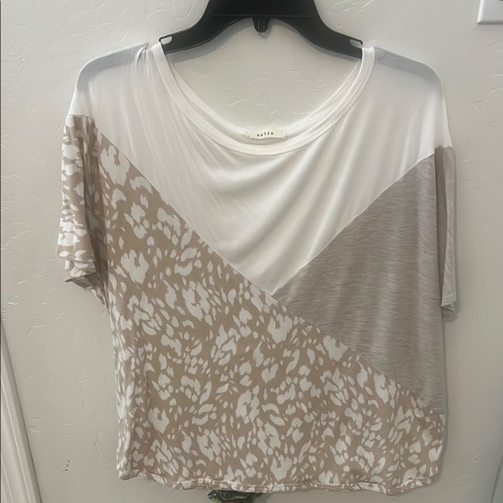 Entro White Tan Leopard Color Block Tee